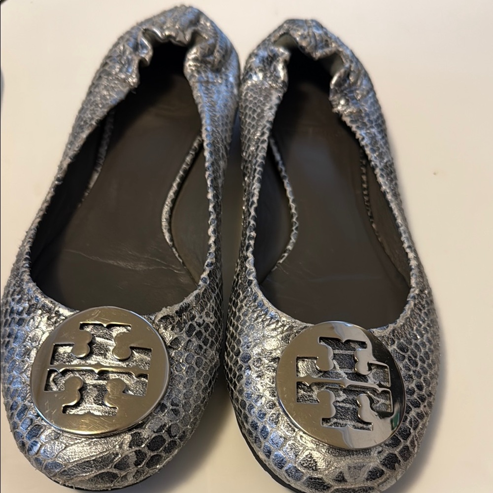 Tory Burch Silver Snakeskin Flats with Logo size 7
